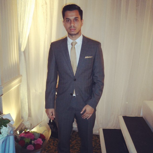 Surrey/London. IG: 89HamzahMalik. Spurs fan & Season ticket holder #COYS. Loughborough Uni graduate.