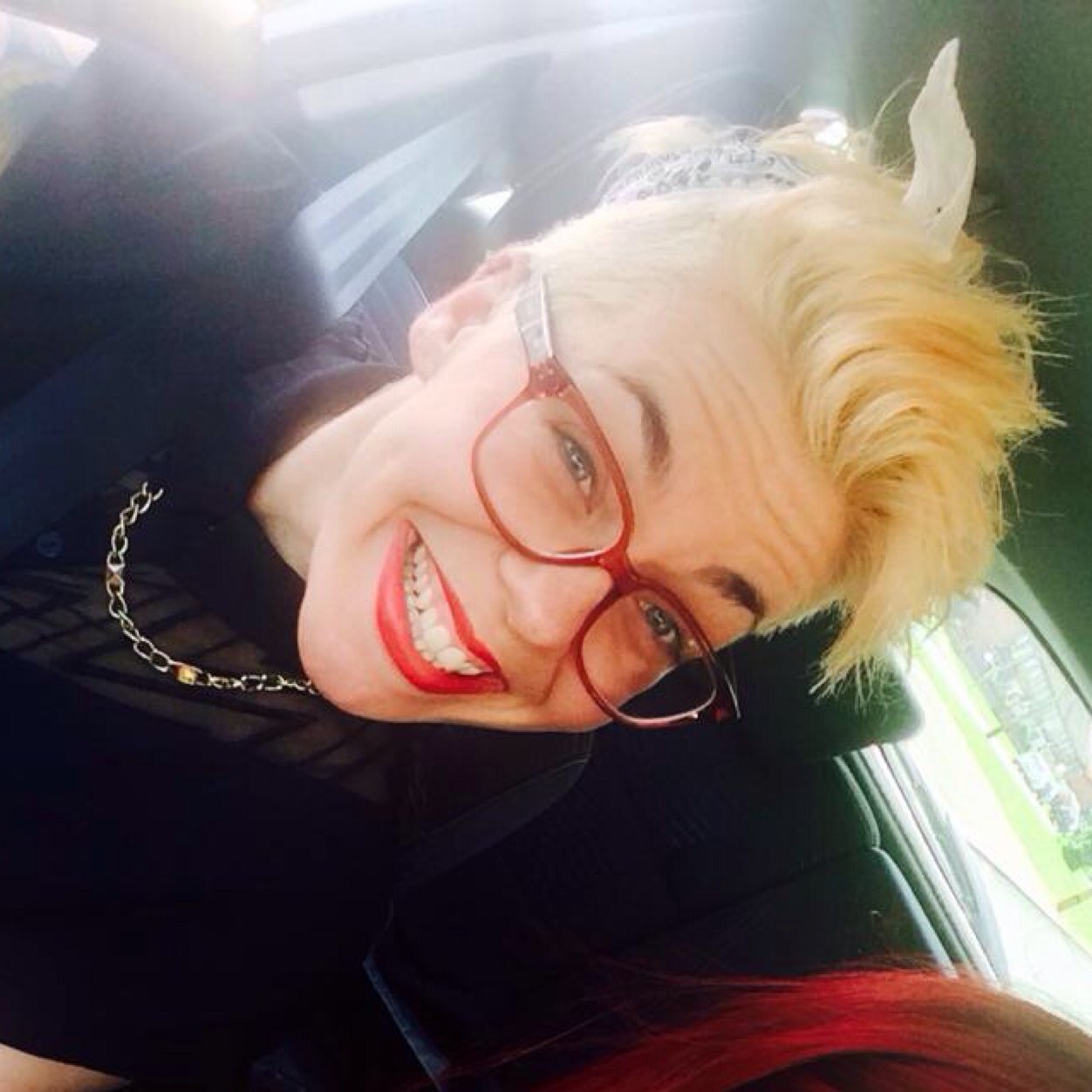 jennyrathe's profile picture. the most wasted of all days is one with out laughter!!