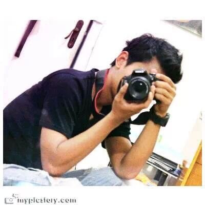Life isn't about waiting a storm to pass, it's about how to dance in a rain, keep think positif
