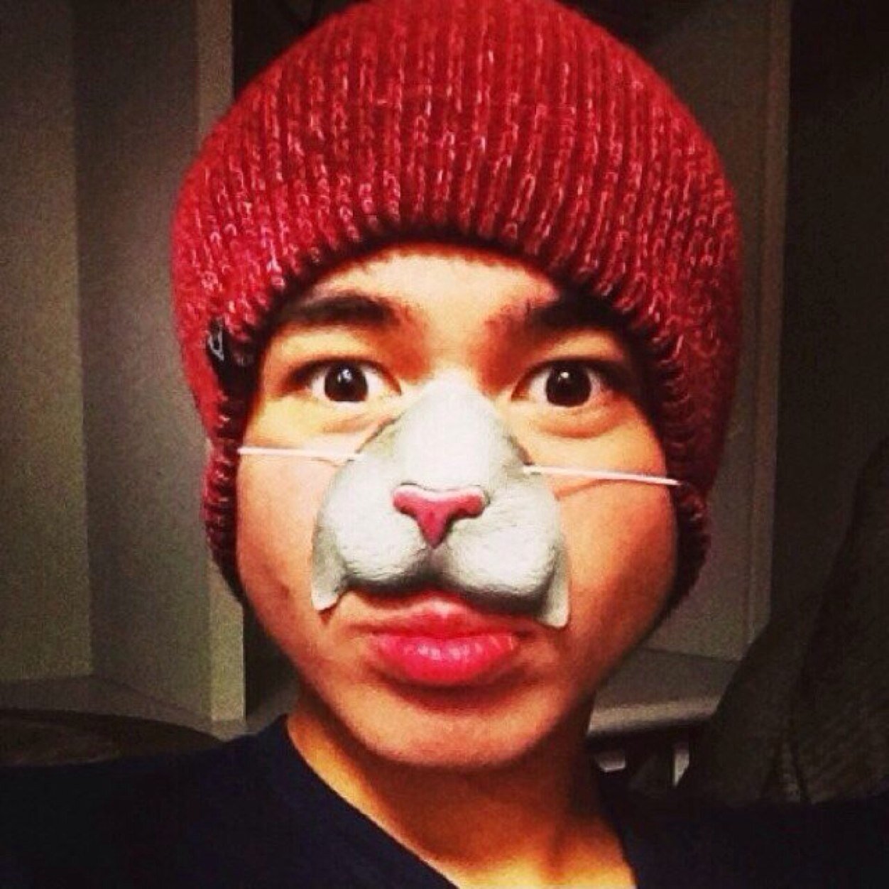 Youre perfect dont ever change and remember to think positive and smile everyday. I love you so much and so do 5sos ❤️