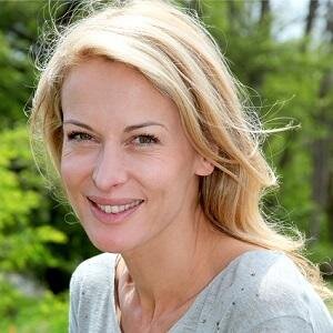 Writer, Techie, Mother.