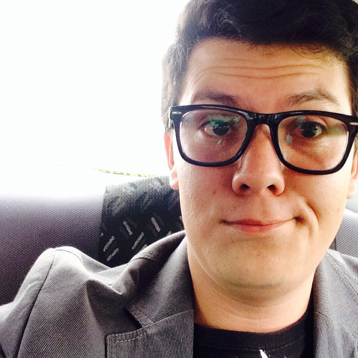 _JairoFIng's profile picture. Ingeniero de sistemas , La riqueza no es una condición material, es un estado del alma producto de la educación del carácter.10/11/11 - 13/04/16 ❤️Gleek ⚓️