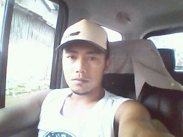 DindinSaripudin's profile picture. 