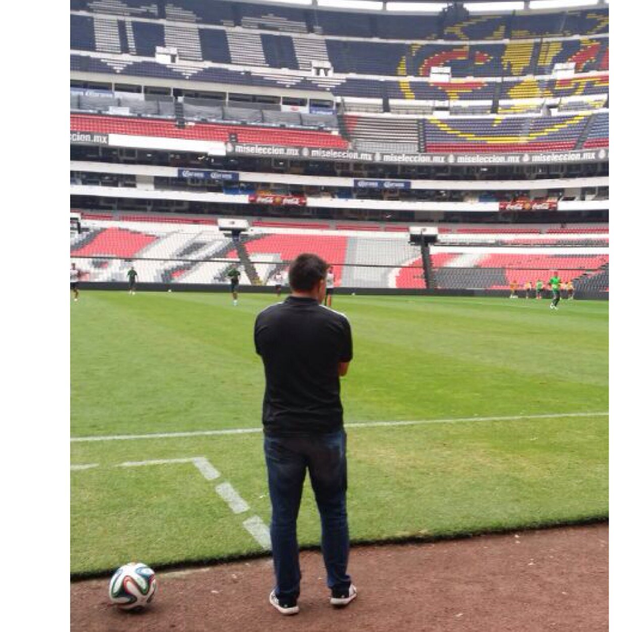 DT, merengue ⚪️, EX MINAF, EX franja!!! hoy 🐓 ⚪️       El fútbol es la cosa más importante de las cosas menos importantes... CARPE DIEM-TRUST THE PROCESS