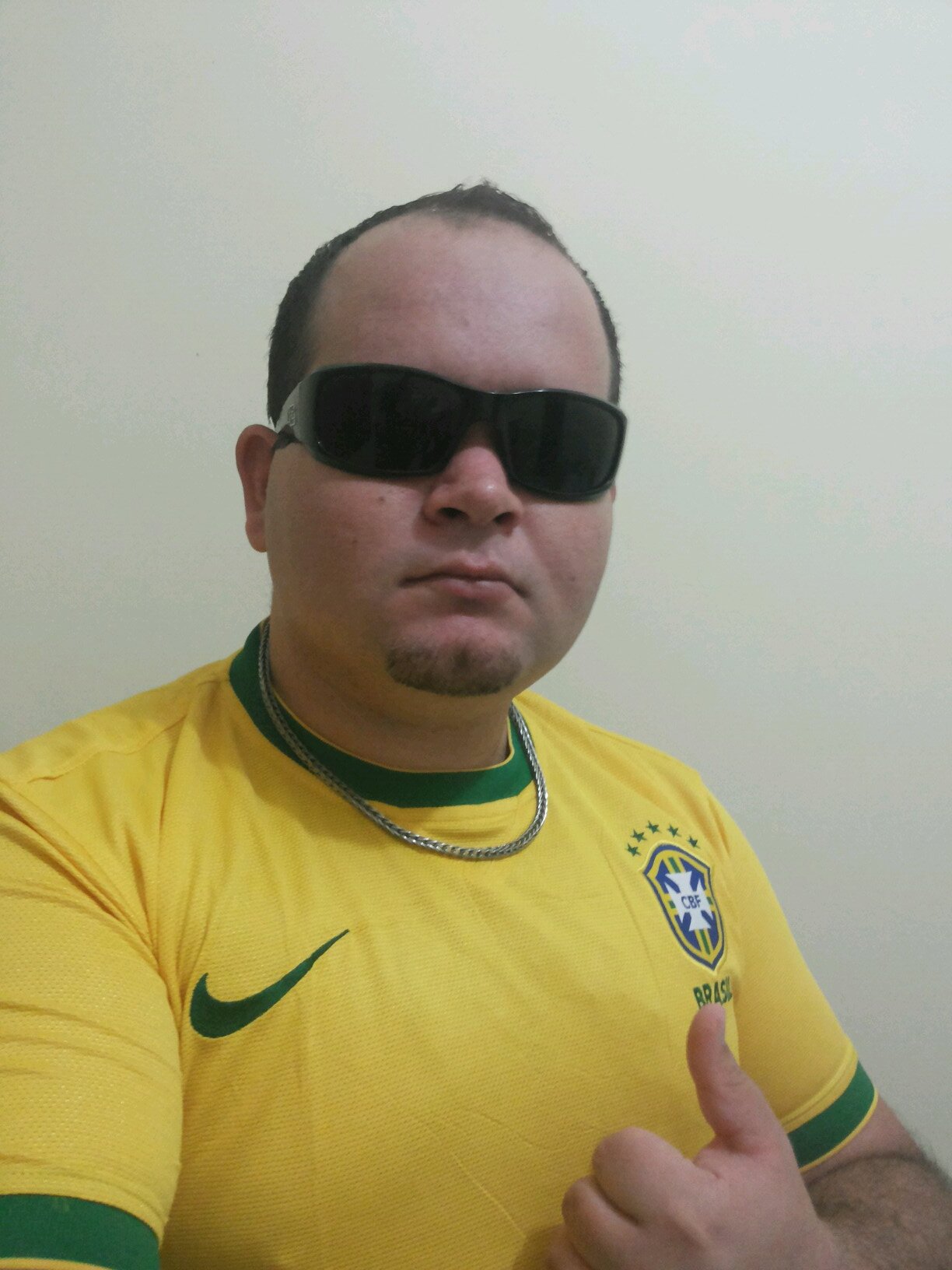 Torcedor de glorioso @sportrecife e fundador do @SportManiacos , quer saber mais ? siga- me !