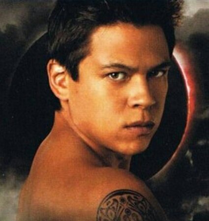 Loves_Rose_6's profile picture. Married to @RoseNorrington pack member is @PaulLahota leader is @jacob_black33 friend is @bellablack489 bro @CuteHughJackman