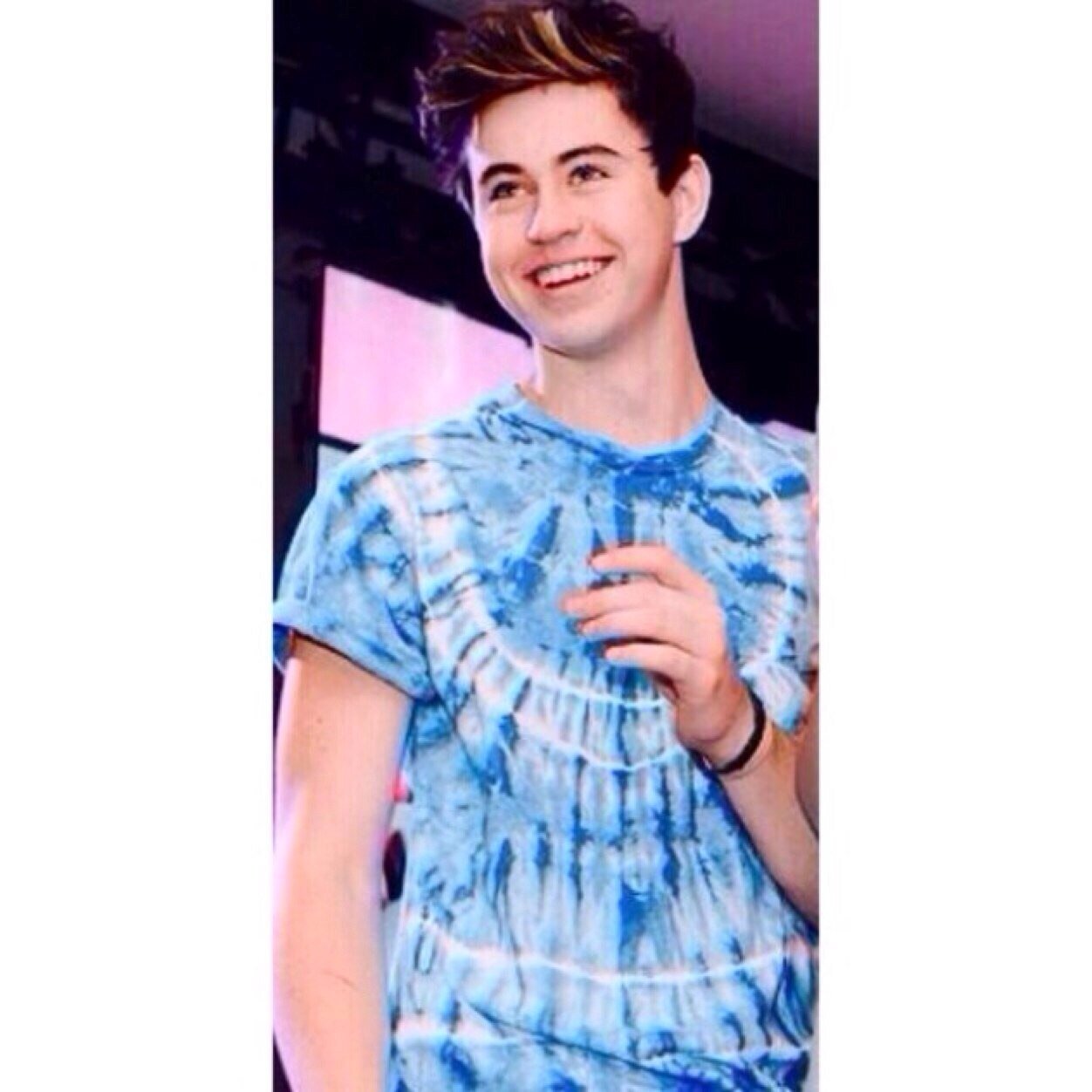 FOLLOW @tropicalmattt OR I UNFOLLOW NO JOKE @tropicalmattt @tropicalmattt @tropicalmattt