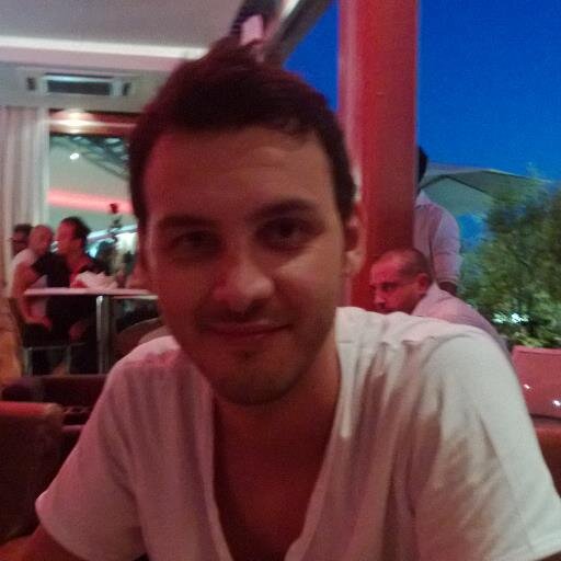 Dot Net developer. I like photography, music, manga and XBOX.
