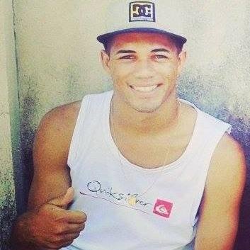 Vivα α vidα sem ter pressα,ser FELIZ é o que interessα, Se vαi gαnhαr ou se vαi perder... a vidα é suα, sαibα viver !
