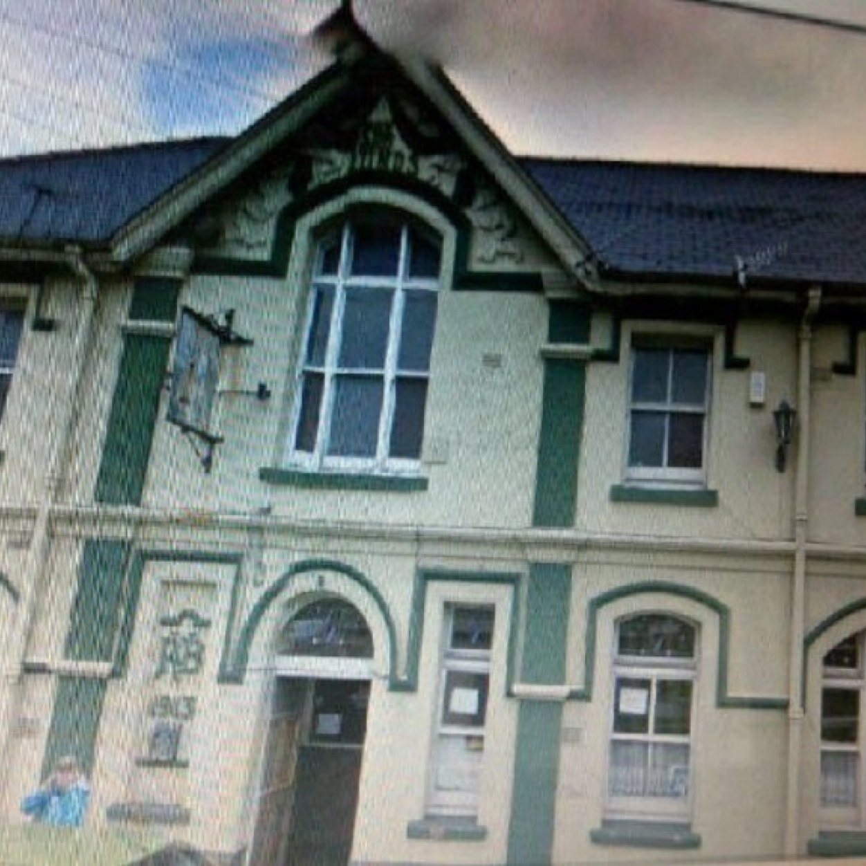 fox_ogmore's profile picture. Fox & Hounds Ogmore Vale - Live Music Venue