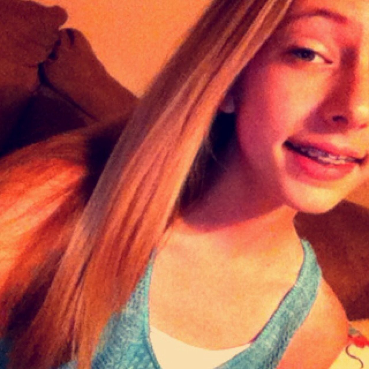 hey im a girl and i like food k bye