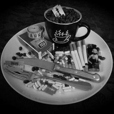 FuckingLife07's profile picture. FOLLOW  @itskidrauhl7 &  @FiammuBieebs JUSTIN PLEASE