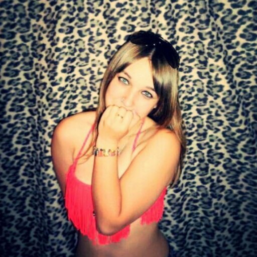 Puede que me digan que soy como una barbie,pero toda barbie tiene su oscuro ;)