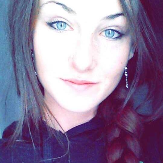 Bonello_m's profile picture. En gros, je suis comme Twitter, j'ai 140 caractères.