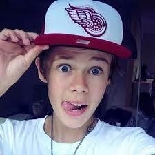 Heyyy Benjamin Lasnier here plz help me become a star thats my biggest dream i am a Justin Bieber fan so what's up i love u all
