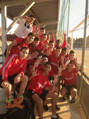 15.Jugador del C.D.Dolorense,con Andres Capilla a todas partes mas que un amigo UN HERMANO.