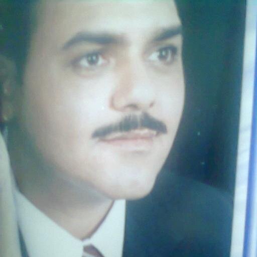 شخص رومانسى واعمل بالتدريس