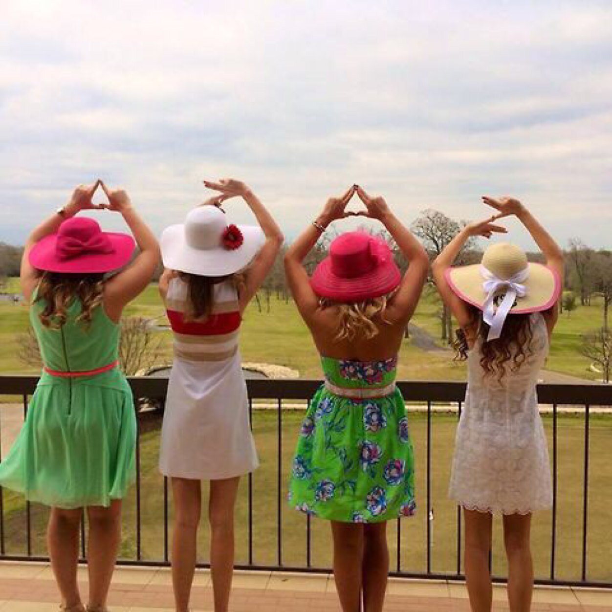 Supporting our beautiful Delta Zeta women!
