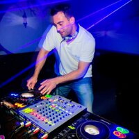 Chris Hughes (@djchrishughes) 's Twitter Profile