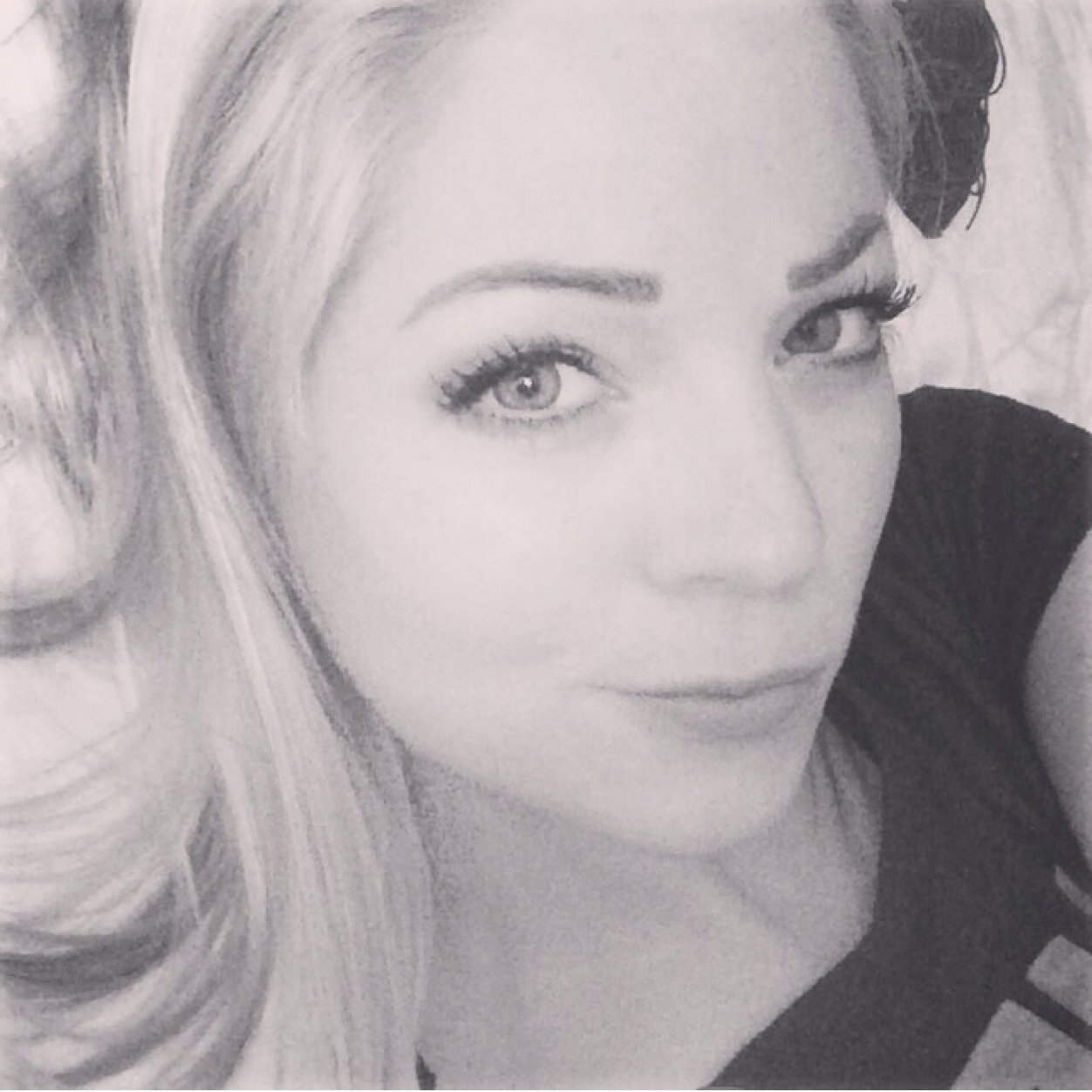 lauradeej27's profile picture. Fully qualified Semi-Permanent Make-up Artist specialising in
Eyebrows, Eyeliner Lash Enhancements & Lips.  Salon in Bearsted, Kent.  DM for free consultation.