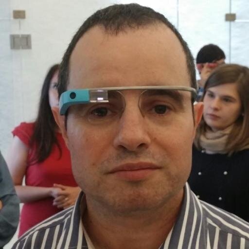 Fundador, editor y #CommunityManager de @yoandroideo, Geek, #Blogger, #SocialMedia & #Smarphones's Lover.  - Que hablen de mí aunque sea mal - #MWC13 to #MWC19