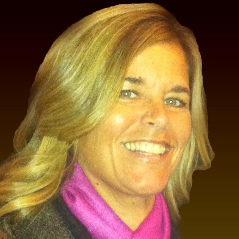 Play-by-Play commentator ⚽️🏀🥍 @nwsl @cbssports @espn @concacaf @ncaa @fifa Lover of the best live theater in the world - sports! Ps 91:1