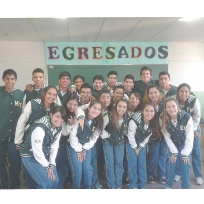 COMO NO SOMOS LOS UNICOS DECIDIMOS SER LOS MEJORES.