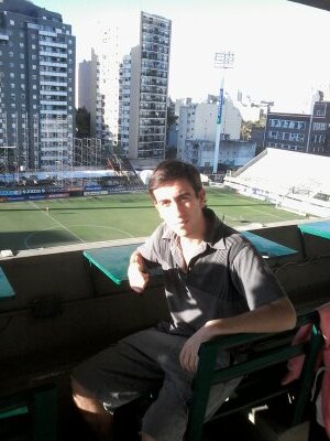 Amante del fútbol, tenis, y otros deportes. Estudiantes de periodismo deportivo en Circulo de Periodistas Deportivos. Orgulloso de ser argentino.