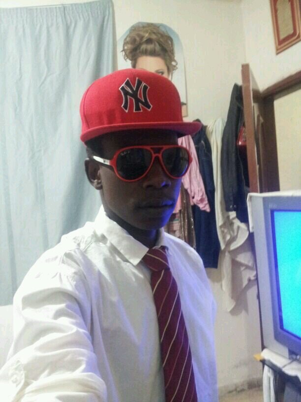 DjeahM's profile picture. 