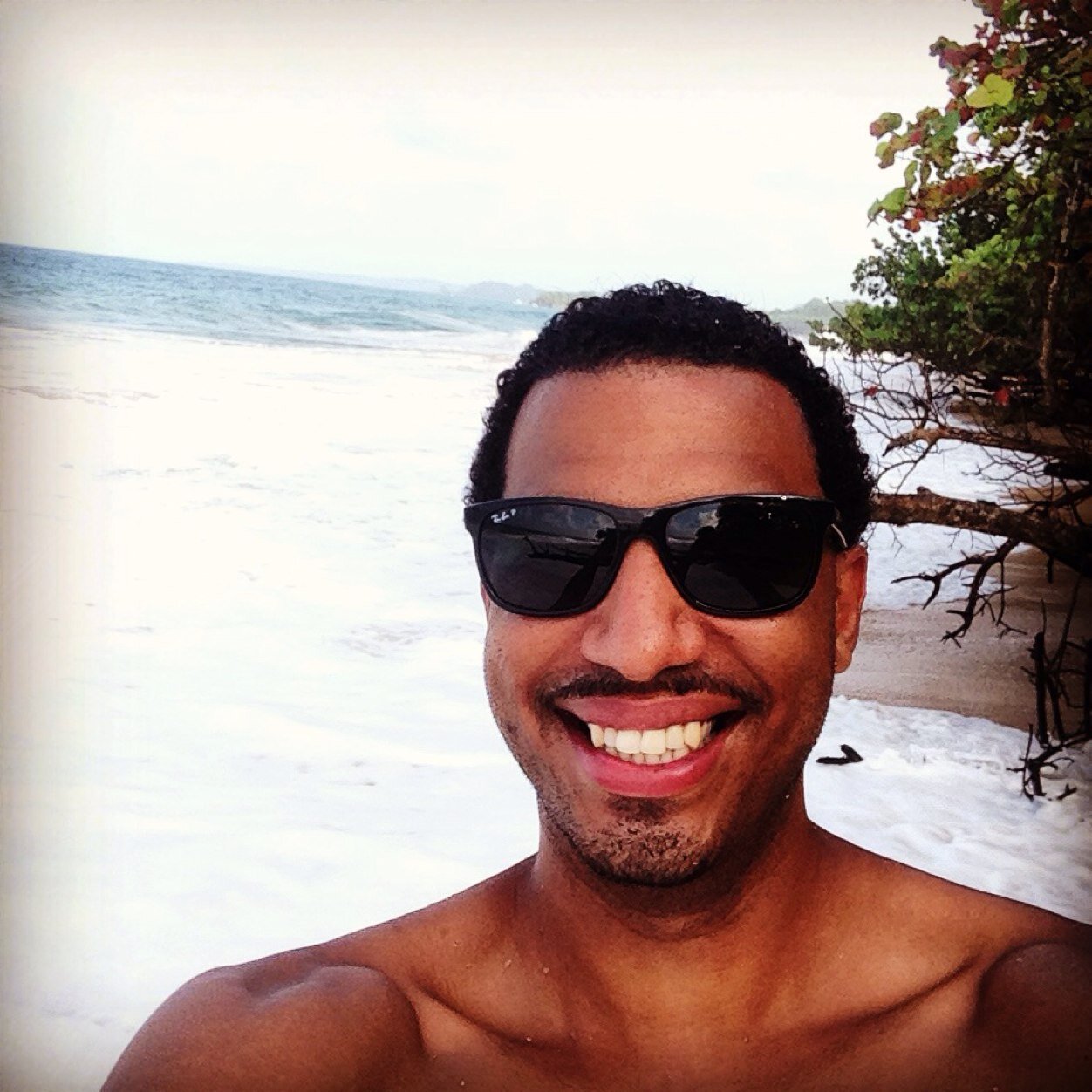 Find out how I created a 6 figure income working from my laptop. Click the link below.