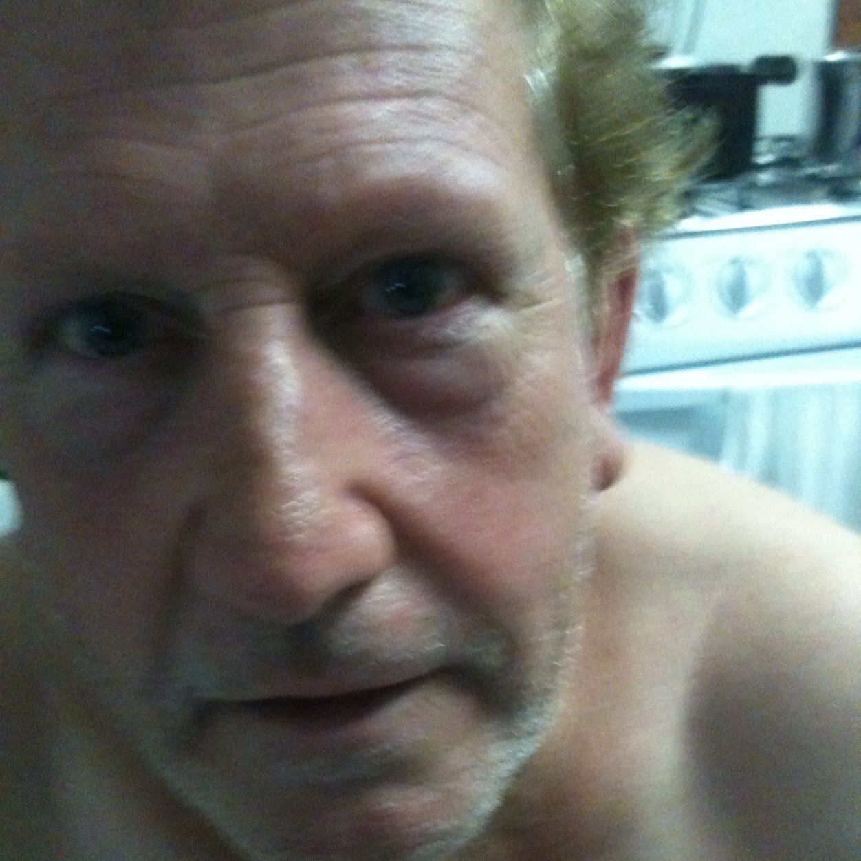Amigo do Menegatt e do Kulin. Dono da bico de ouro. Grande entendedor de futebol. Fake como tico-tico vermelho