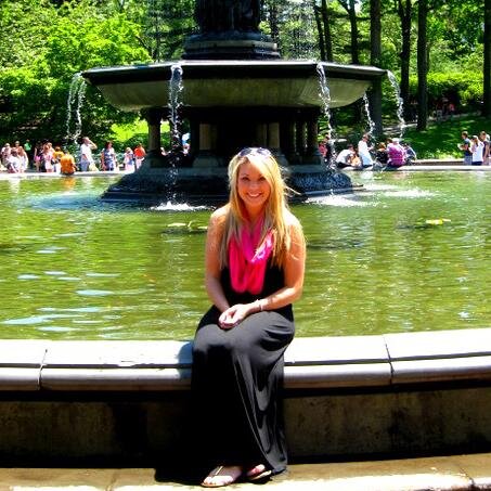 laaurreennn's profile picture. Spend a little more time trying to make something of yourself and a little less time trying to impress people