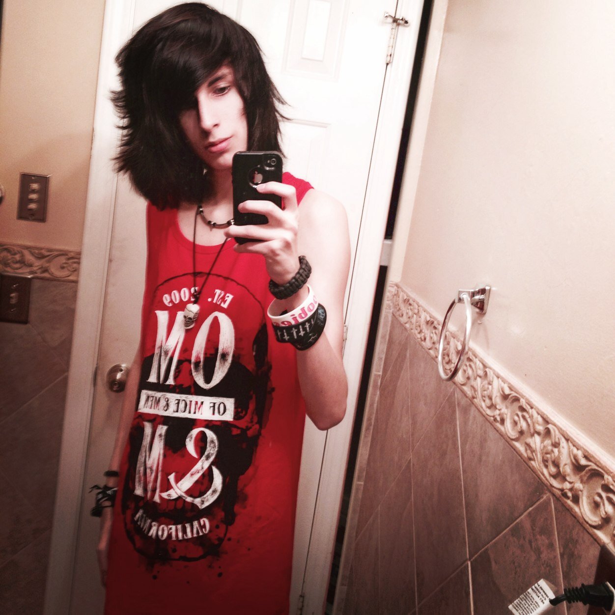 LeviBandmerch's profile picture. Bands anime sleep c: