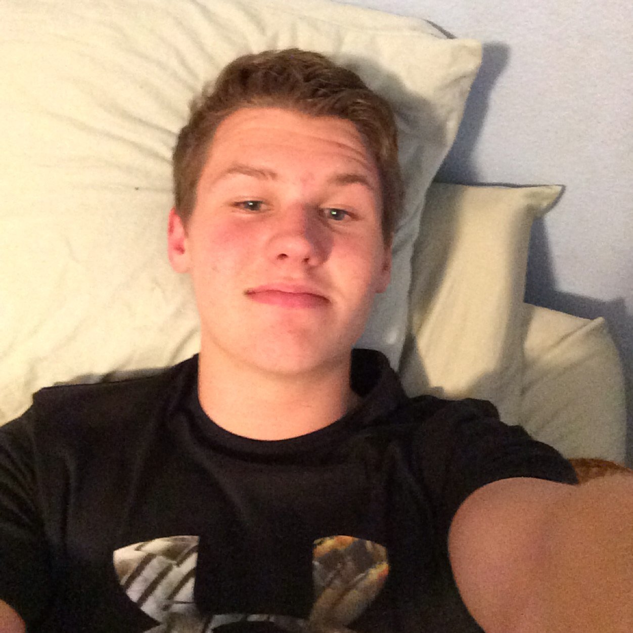 widell_andre99's profile picture. Just looking for some help follow if willing to provide