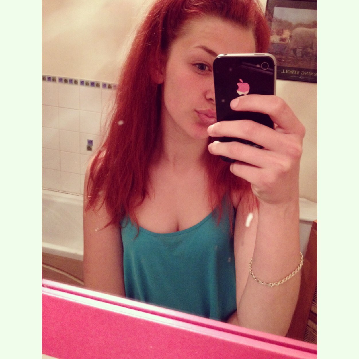 Sheffield1998's profile picture. Follow back