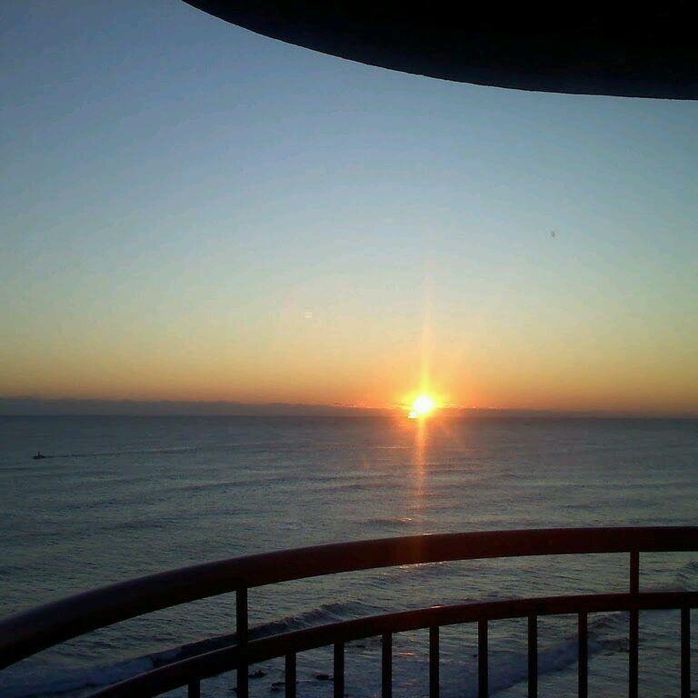 poilove's profile picture. 교육. 포이사랑.건강.   여행