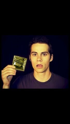「supernatural, teen wolf, books &&music」
♔dylan obrien is the babe♔