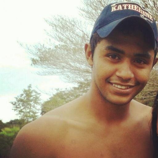 Boi que pula rodando. Mulher que faz amor gritando. E por que tem sempre um peão por cima cutucando...