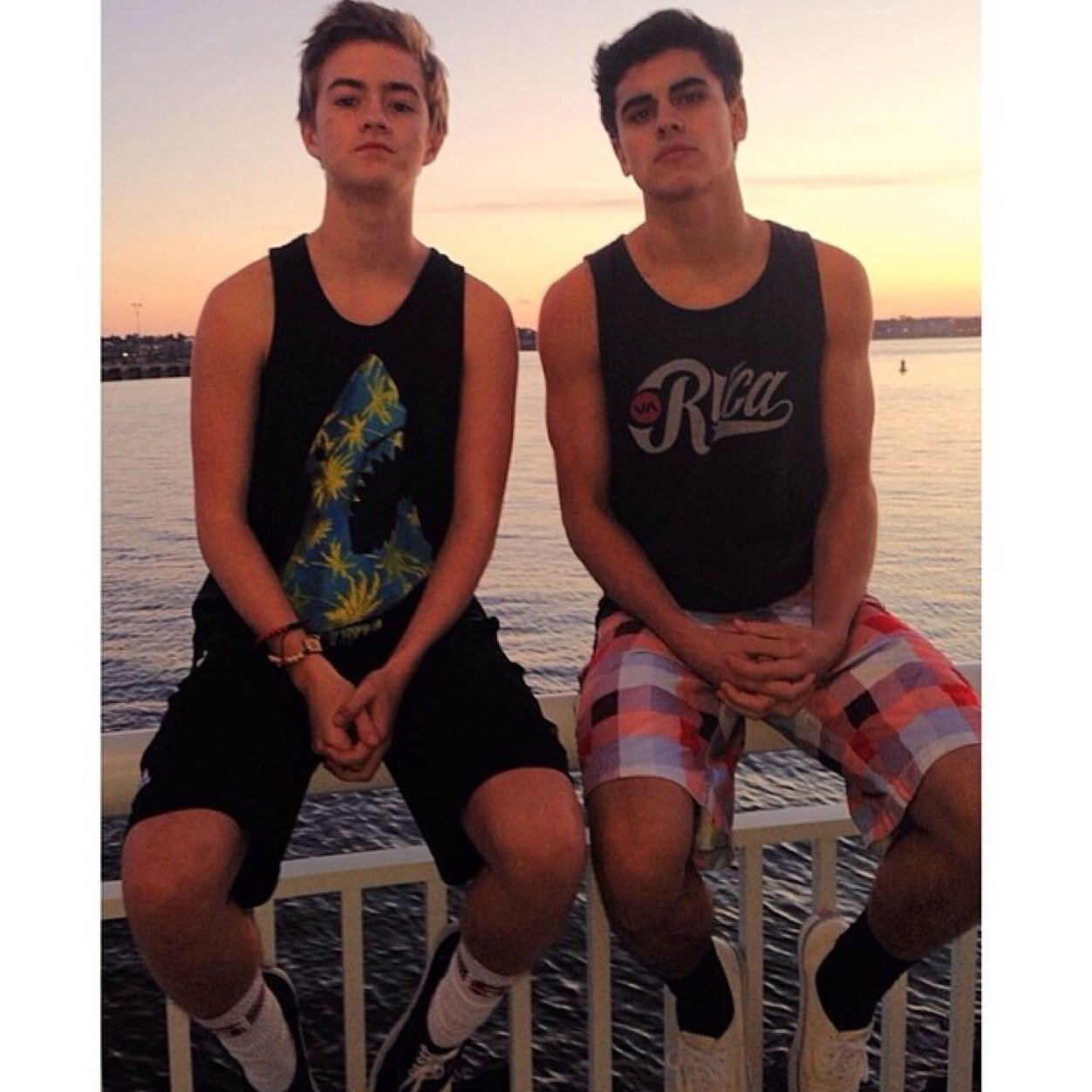 FOLLOW || @PineapplexGrier || jack gilinsky jack johnson ✨