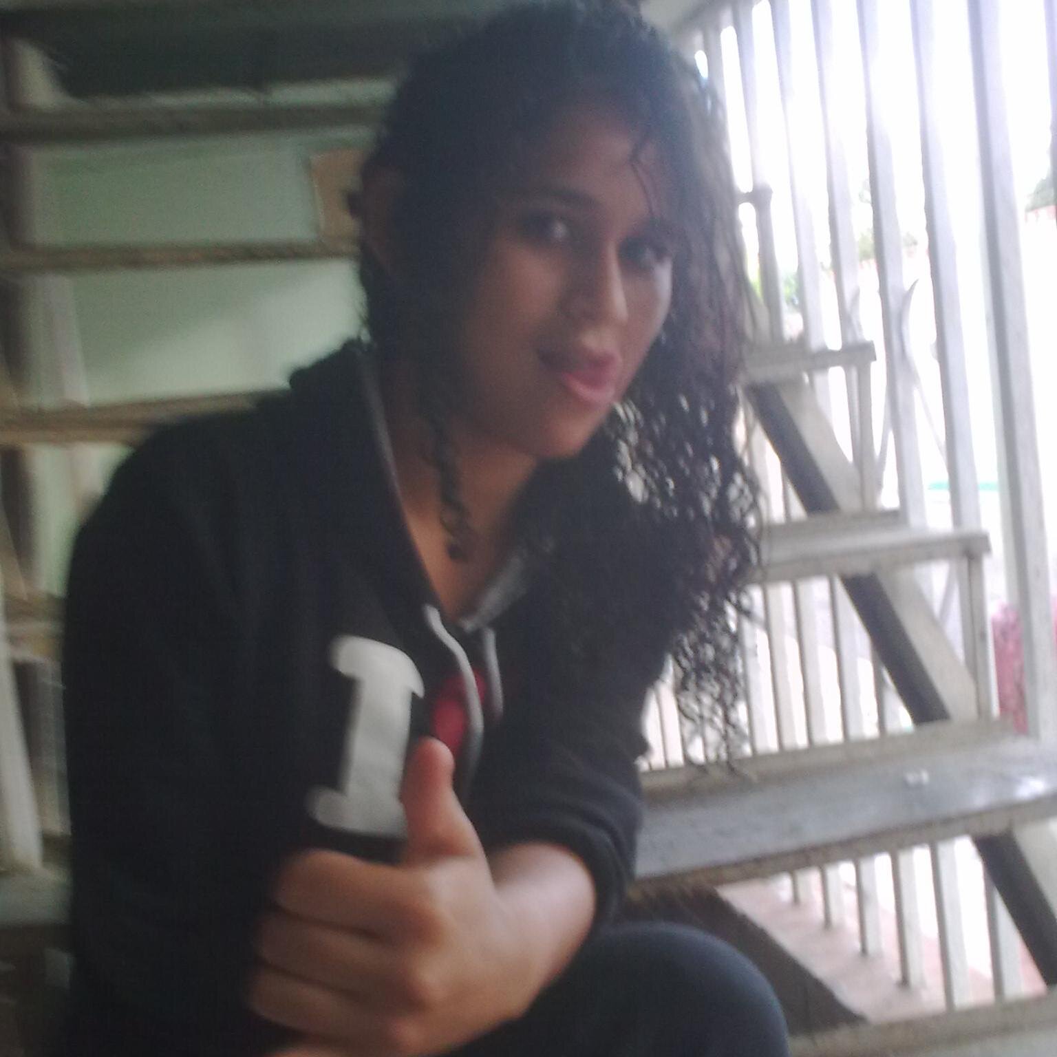 Yo y yo no me paresco a nadie a sí que no me comparen