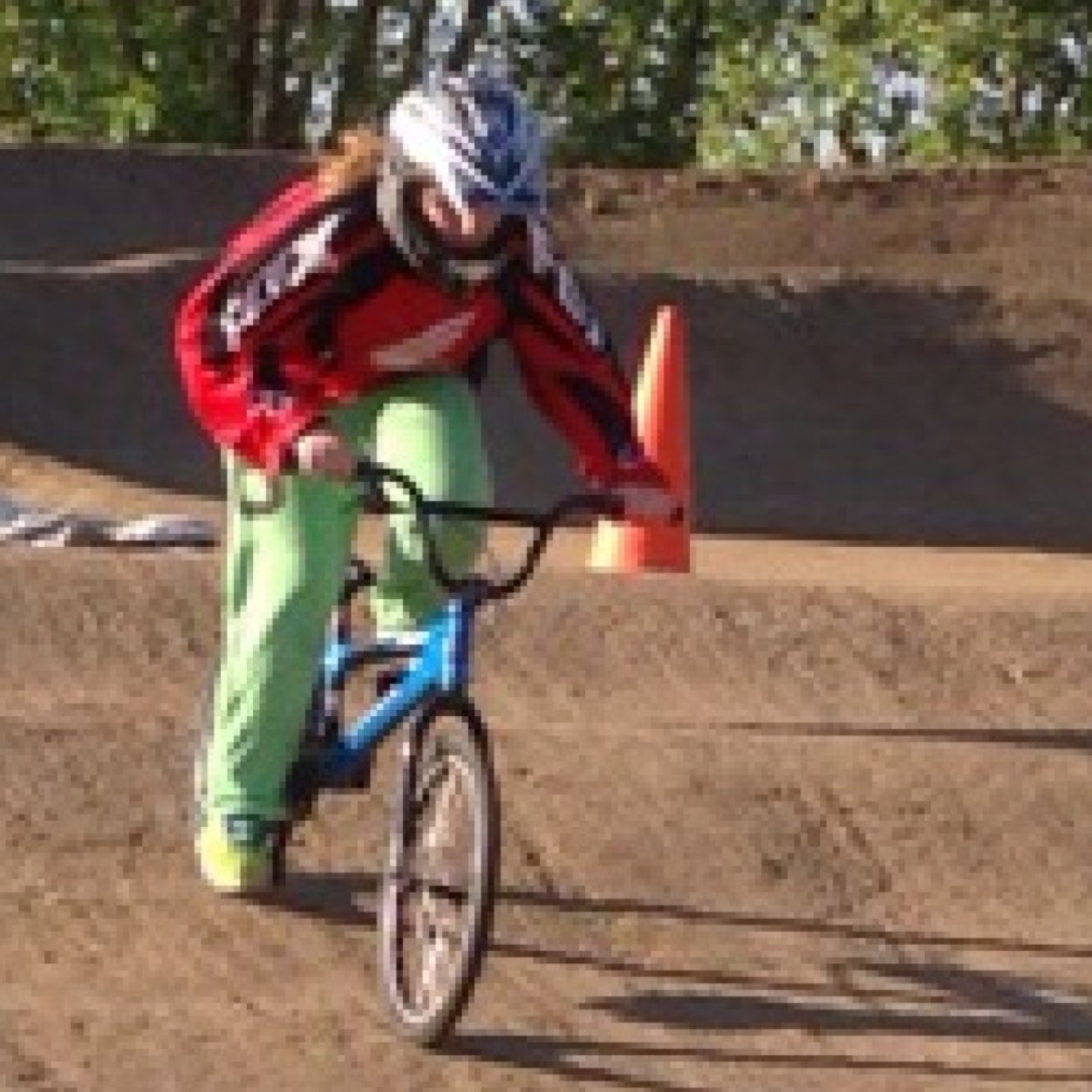 dechaabmx's profile picture. Live Life Like Youre Dying. Because You Actually Are. 

Classy since 1993 ✌️