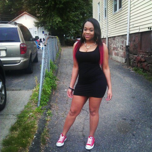 Follow my beautiful cousin  @viaShays_x3:* #TeamIdgaf #TeamFollowBack #TeamScorpio