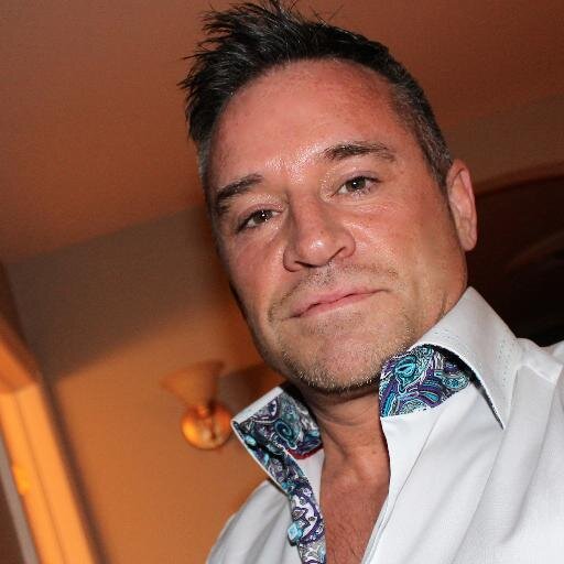 Gossuzmoo's profile picture. Propriétaire de l'hôtel B&B, Antema Lodge, près de Tamarindo, au Costa Rica. Venez vous poser au beau milieu du paradis (plages, faune et nature)...