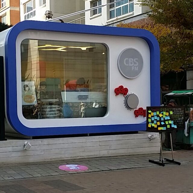 cbsanna's profile picture. CBS의 얼굴! CBS의 목소리!
CBS 아나운서들의 공식계정. 마이크 앞에서 다하지 못한 이야기들을 좀 더 가까운 곳에서 나누겠습니다