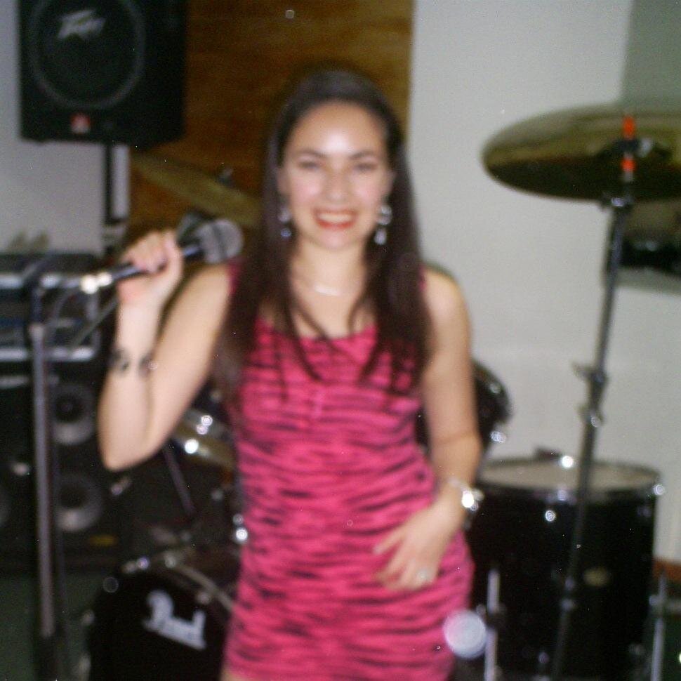 CANTAUTORA COLOMBIANA
La Musica es mi vida y el reflejo de todos mis sentimientos...Todo Mi Talento es Gracias a Dios...