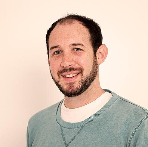 Director at Nucleus Advertising Studio, interested in all things web-related, UI/UX, design, tech & messages that fit into 140chars or less.