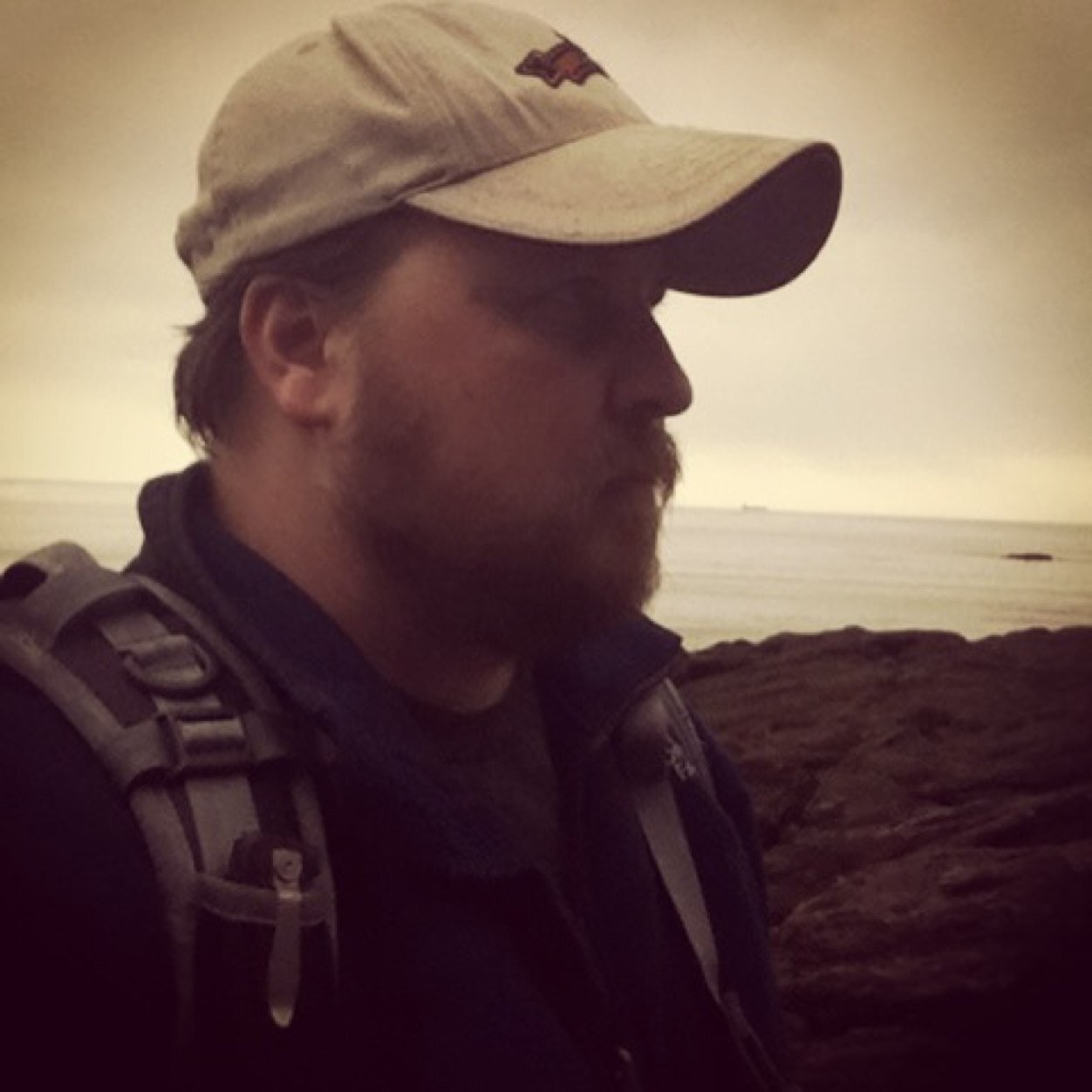 AlevangieAaron's profile picture. 