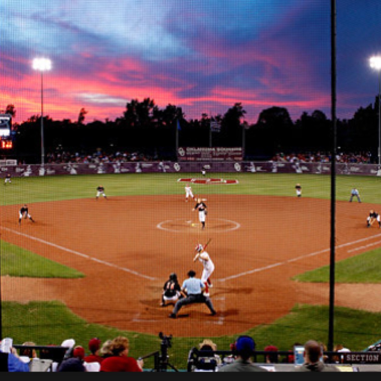 sb4days's profile picture. Mirror, Mirror, on the wall, pretty girls dont hit the ball.