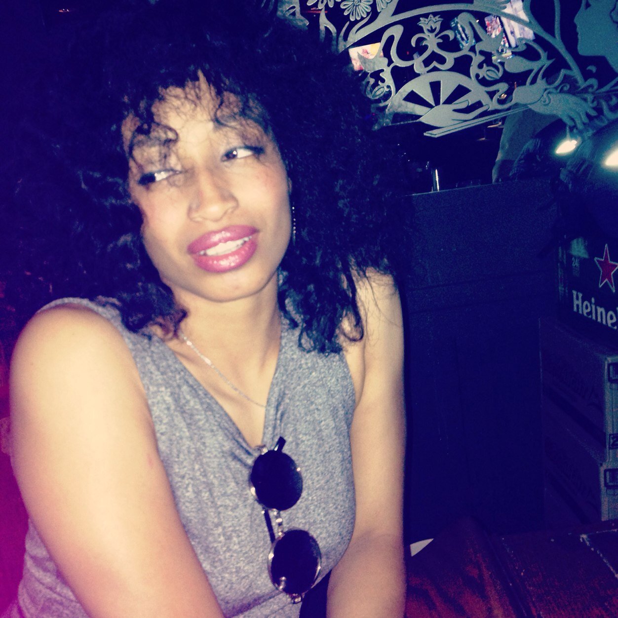 ms_nitapooh's profile picture. She's banged up mentally and emotionally. Literally and metaphorically. But everday she manages to smile because she accepts who she is.....