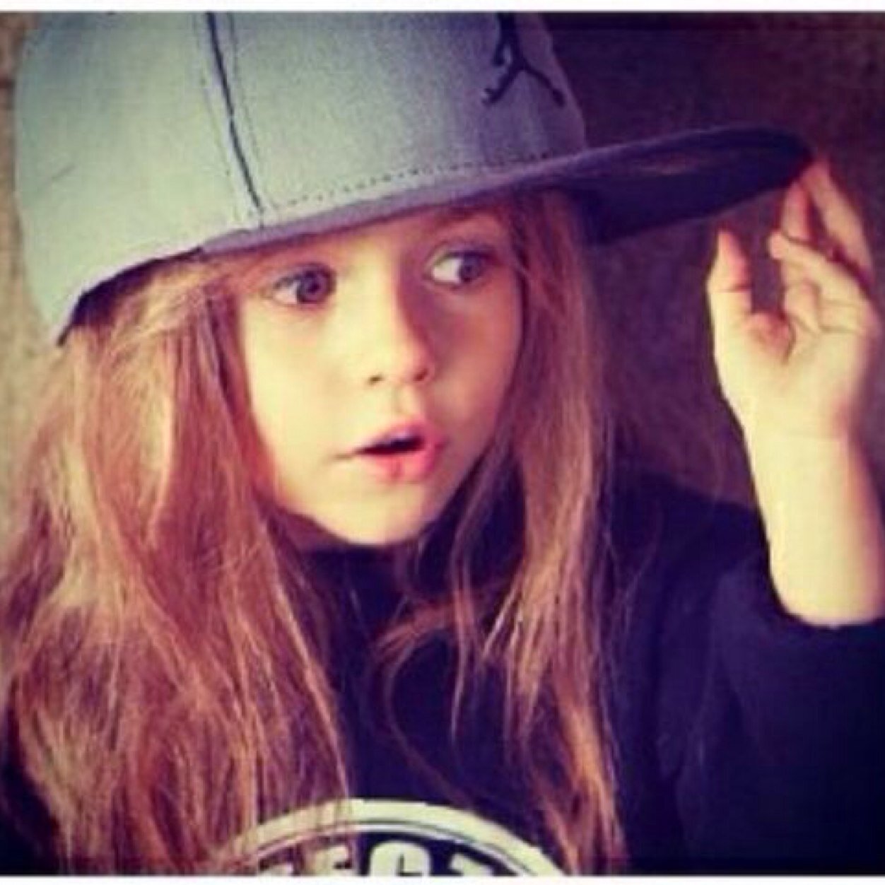 I'm Hope Mikaelson, My daddy is Klaus Mikaelson and my mommy is Hayley Marshall.|Hybrid/Witch| (5 yrs) #LittlestWolf Anywhere